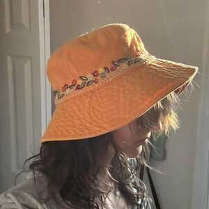 VTG orange GAP floral embroidered bucket hat